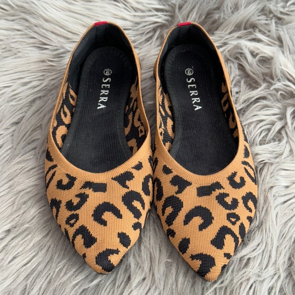 EUC Serra Leopard Print Recycled Textile Flexible Flats Size 9 - Picture 2 of 9
